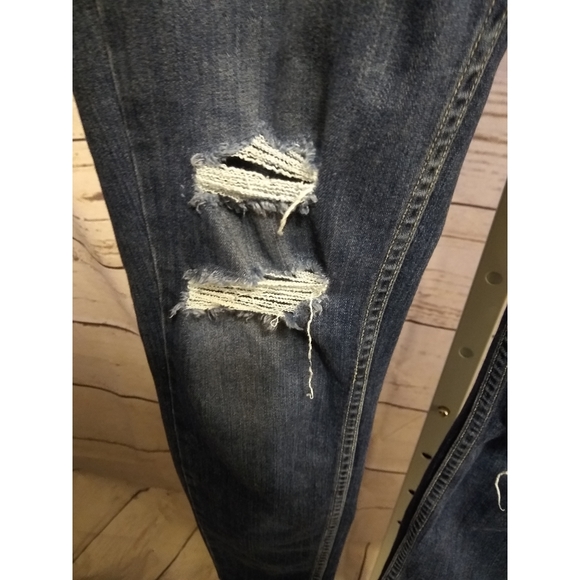 Paige Distressed Verdugo Ankle Jeans - Picture 4 of 14